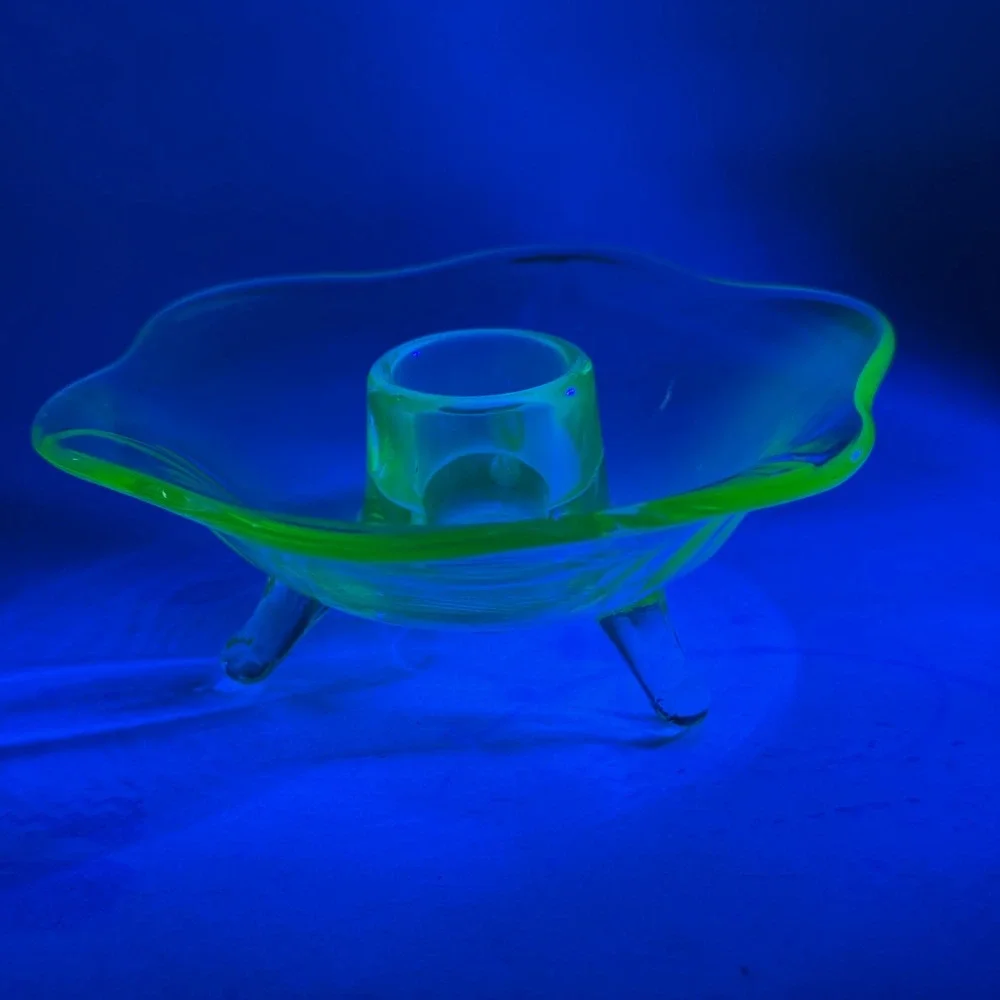 Fenton Uranium Glass Lotus 6 Petal 3 Footed Green Candle Holder UV Reactive